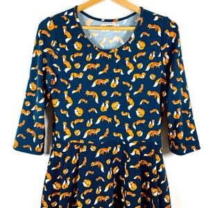 Unique Whimsical Fox print midi dress pleats/pockets blue/orange/white medium